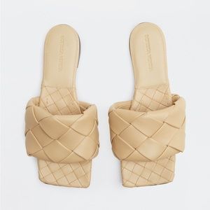 BOTTEGA VENETA LIDO SANDALS NATURAL TAN BEIGE 36
